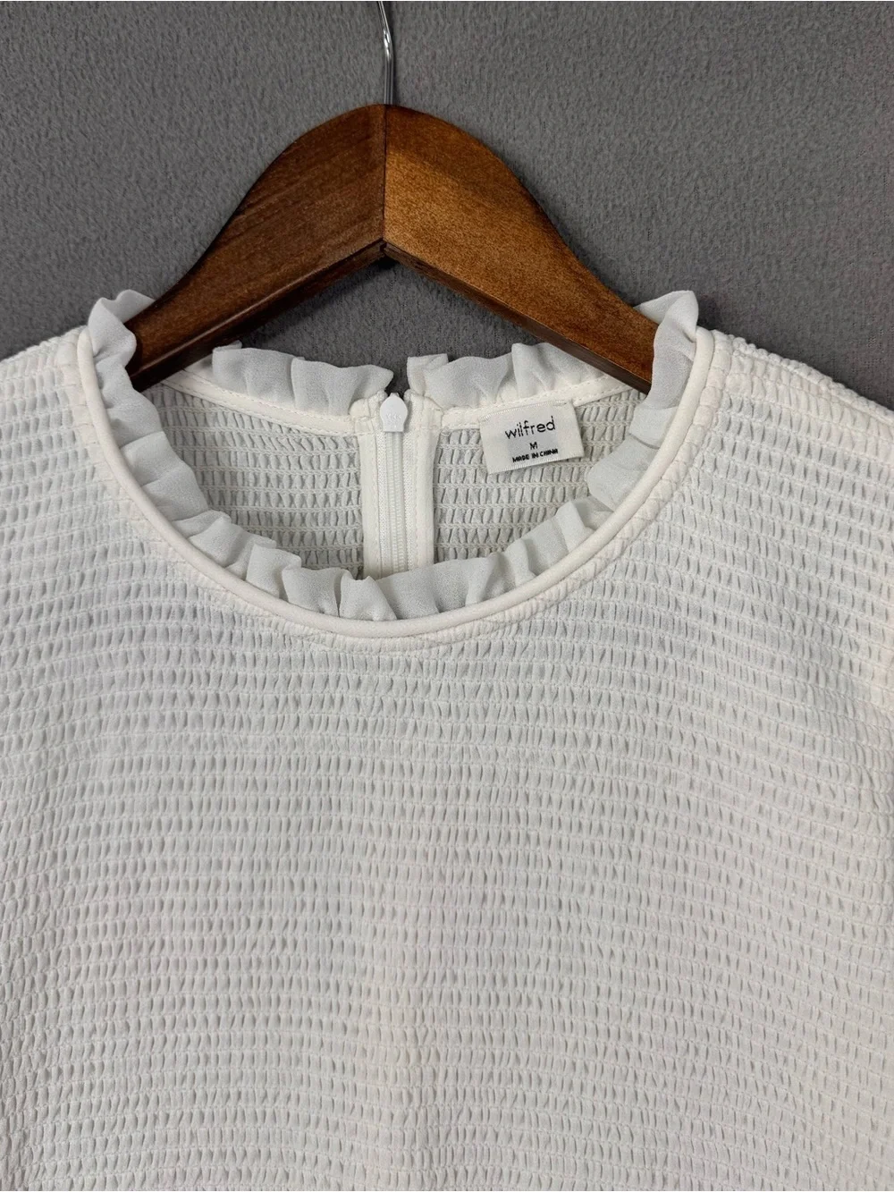 Aritzia Wilfred Tempest Blouse Top Ruffle Off White Smocked Puff Sheer Sleeves,M